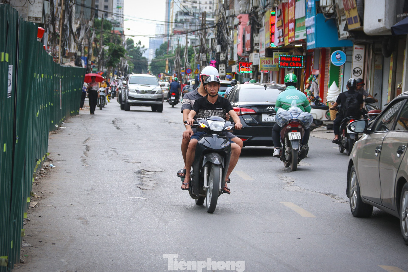 Lùi thời hạn hoàn thành dự án mở rộng đường Nguyễn Tuân - Ảnh 10