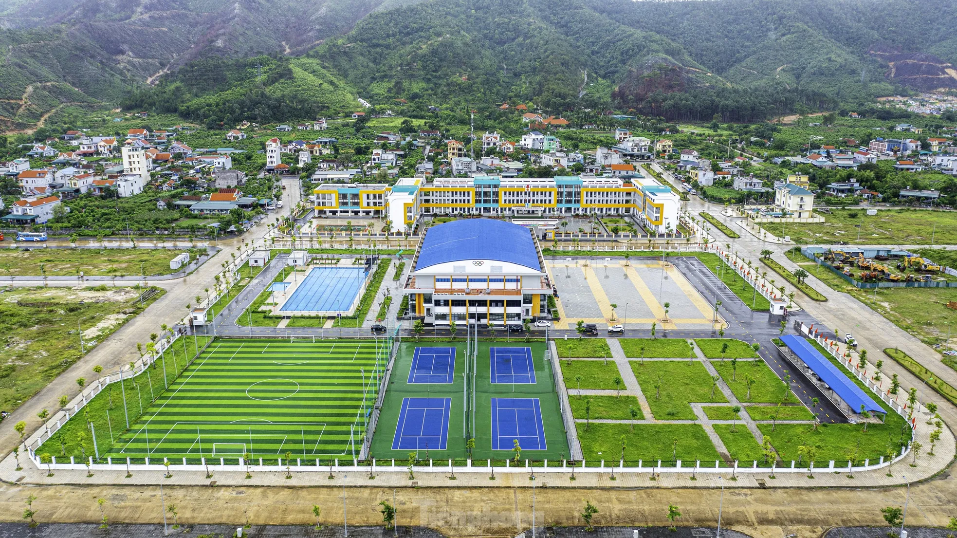 Đặc khu Vân Đồn nhìn từ trên cao - Ảnh 20