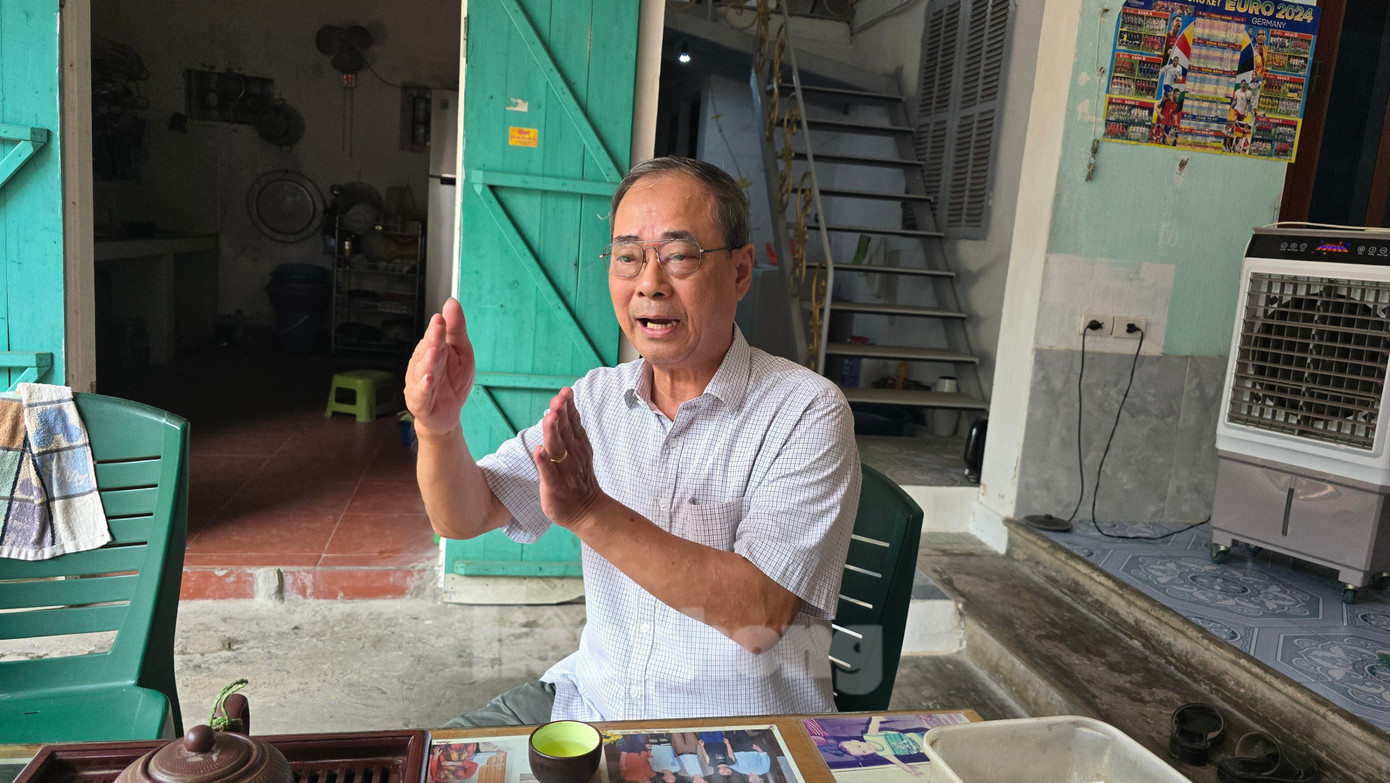 Hà Nội: Nhiều hộ dân sống bất an trong những căn nhà xập xệ nhưng không được xây mới dù có sổ đỏ - Ảnh 3