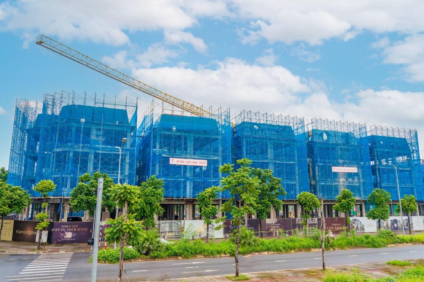 Toàn cảnh tiến độ ba dự án trọng điểm dòng thấp tầng Noble Palace của Sunshine Group tại Hà Nội - Ảnh 8