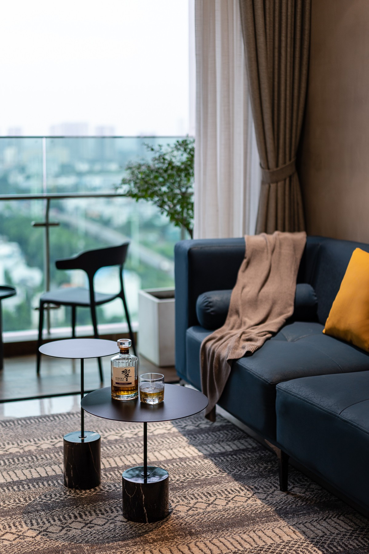 Căn hộ 68m² tối giản, mềm mại và đầy cảm xúc - Ảnh 7