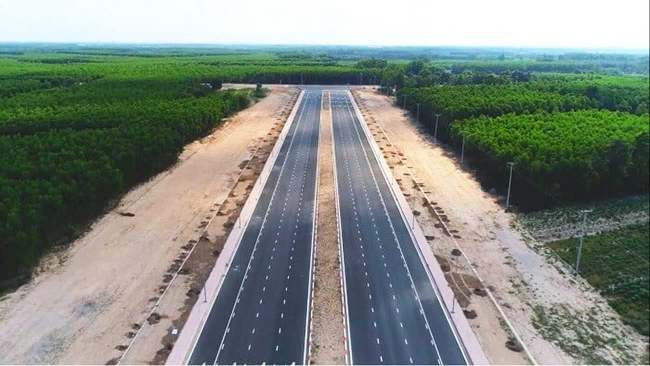 Đồng Nai triển khai loạt dự án hạ tầng giao thông và bất động sản trọng điểm vào dịp đặc biệt - Ảnh 1