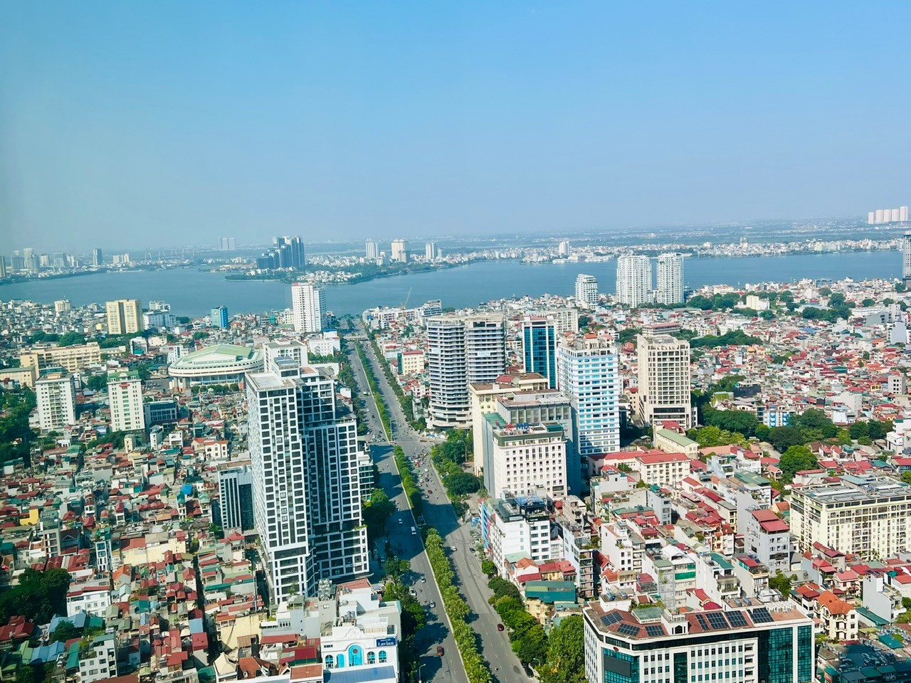 TS. Trần Du Lịch: Thị trường bất động sản hiện nay như 'máy bay chỉ có hạng thương gia’ - Ảnh 2