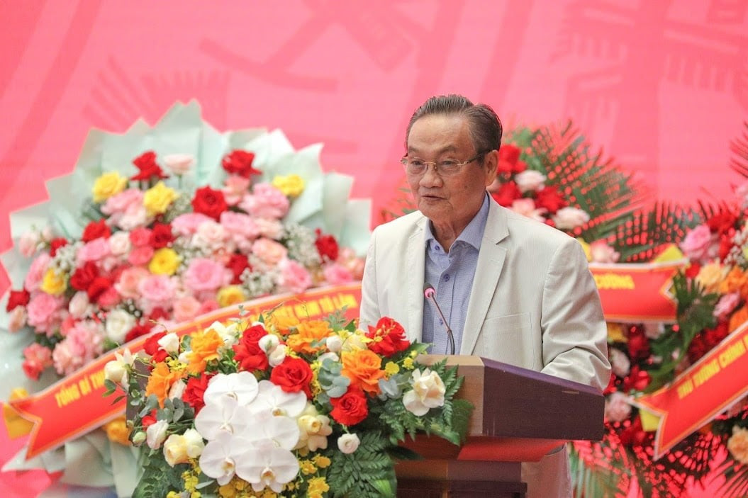 TS. Trần Du Lịch: Thị trường bất động sản hiện nay như 'máy bay chỉ có hạng thương gia’ - Ảnh 1