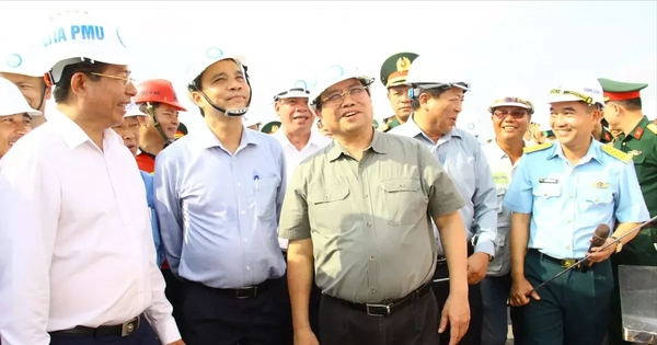 Thủ tướng Phạm Minh Chính kiểm tra tiến độ sân bay Long Thành