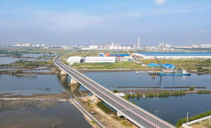 Đề xuất làm tuyến đường sắt nhanh kết nối trung tâm TP.HCM đến Cái Mép, Bàu Bàng, Cần Thơ - Ảnh 1