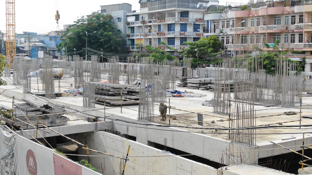 Kiến nghị cho doanh nghiệp bất động sản tự khai, tự nộp tiền sử dụng đất - Ảnh 1