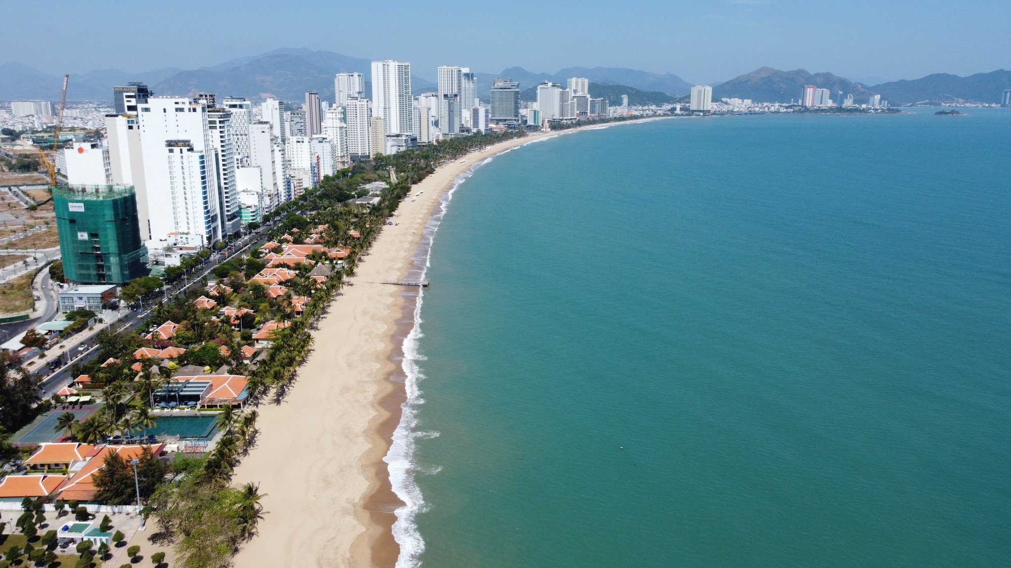 Thu hồi hơn 6.200 m2 đất biển Nha Trang tại khu Ana Mandara cũ - Ảnh 1