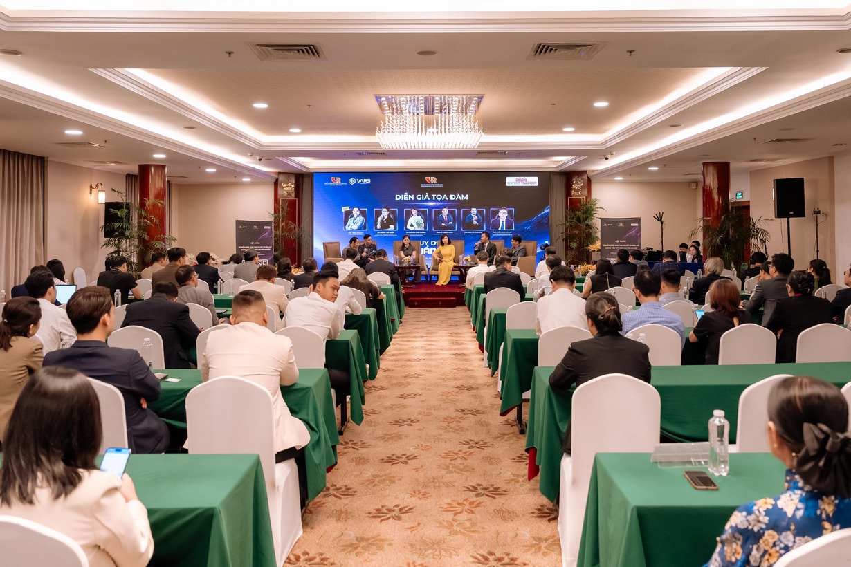 Khảo sát bất ngờ: 89% môi giới bất động sản chưa có chứng chỉ, luật sư cảnh báo nguy cơ phạt tiền và tranh chấp - Ảnh 1