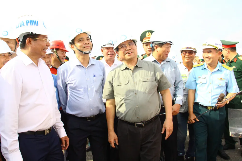 Thủ tướng Phạm Minh Chính kiểm tra tiến độ sân bay Long Thành - Ảnh 1