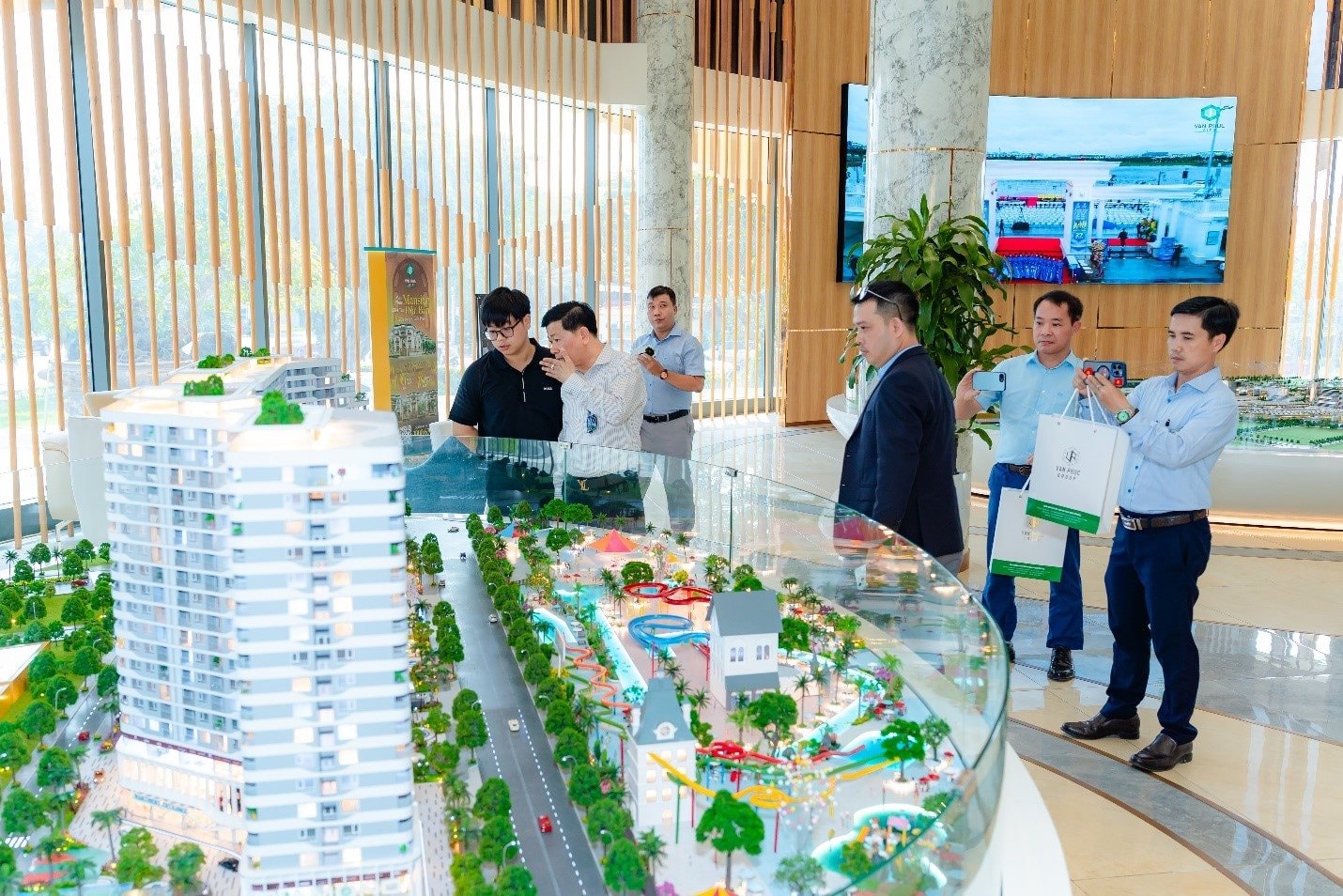 Mở rộng để tìm kiếm lợi nhuận tốt hơn, nhà đầu tư phía Bắc “nhòm ngó” bất động sản TP.HCM - Ảnh 3