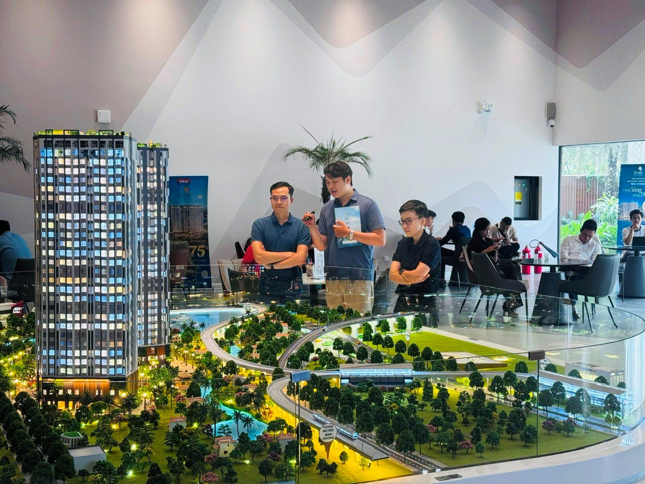 Thị trường chung cư phía Nam: Giao dịch tăng gấp 3, giá tăng trên 30% trong vòng 1 năm - Ảnh 3
