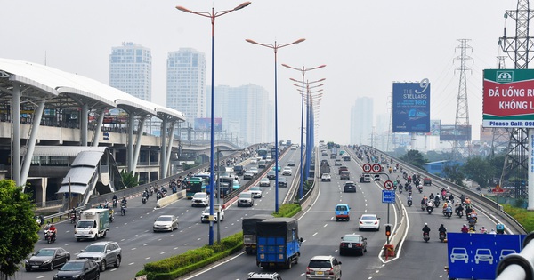 Bước ngoặt mang tên siêu đô thị TP HCM