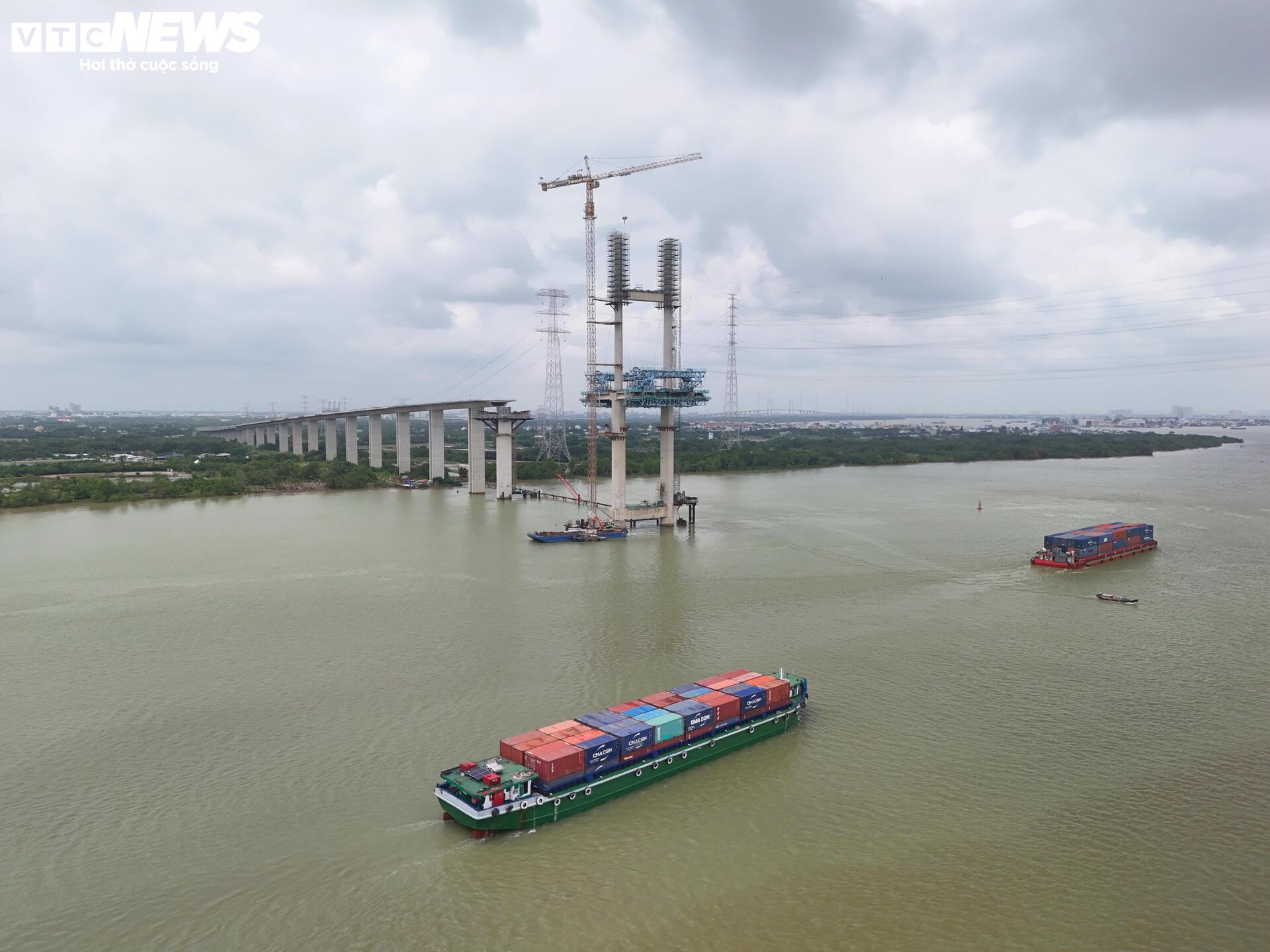 Khẩn trương thi công 'nút thắt' cuối cùng của cao tốc Bến Lức - Long Thành - Ảnh 14