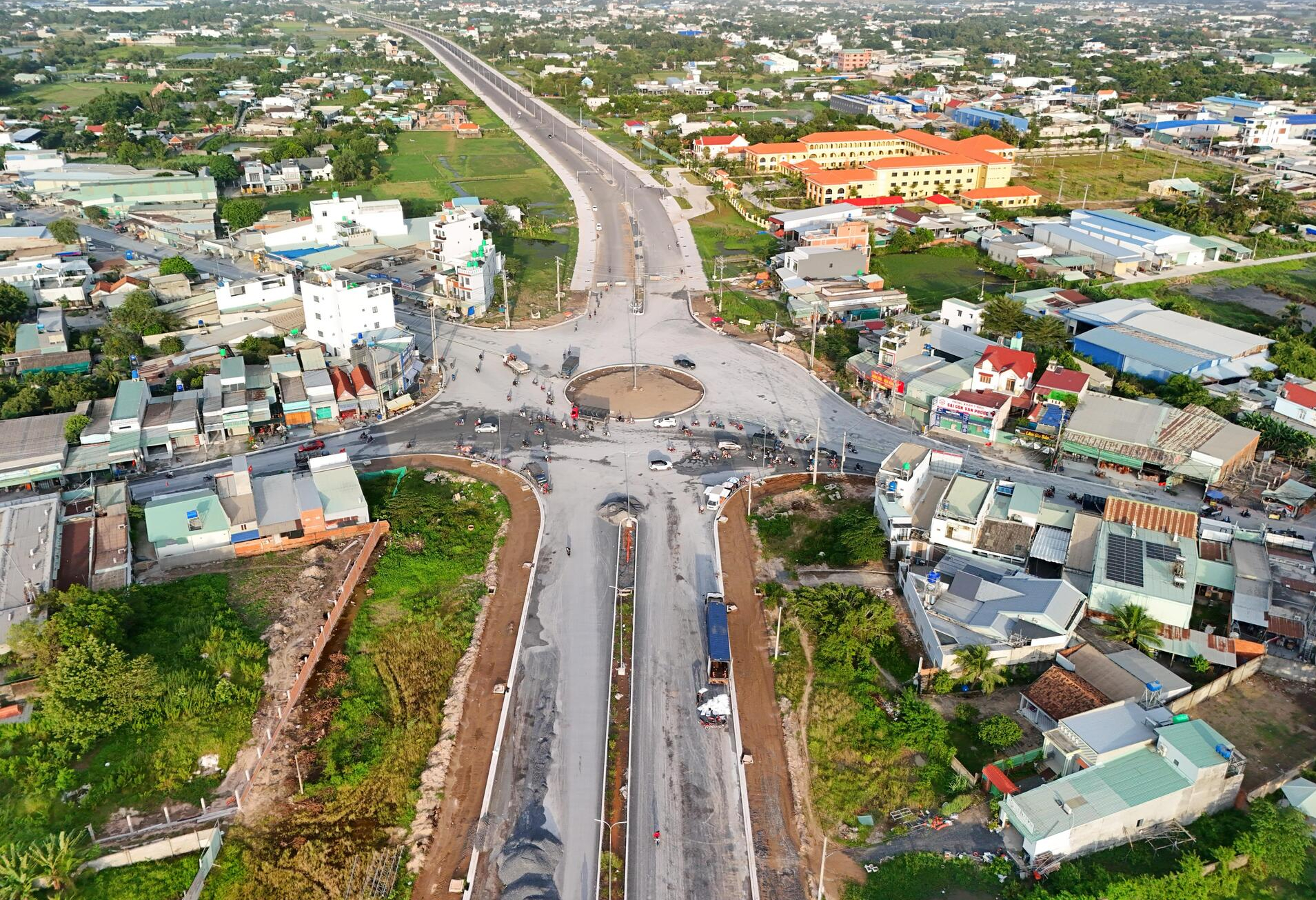 TP.HCM và Tây Ninh đón tin vui, loạt tuyến đường nghìn tỷ kết nối 2 địa phương đôn đốc triển khai, dự án xung quanh hưởng lợi - Ảnh 1