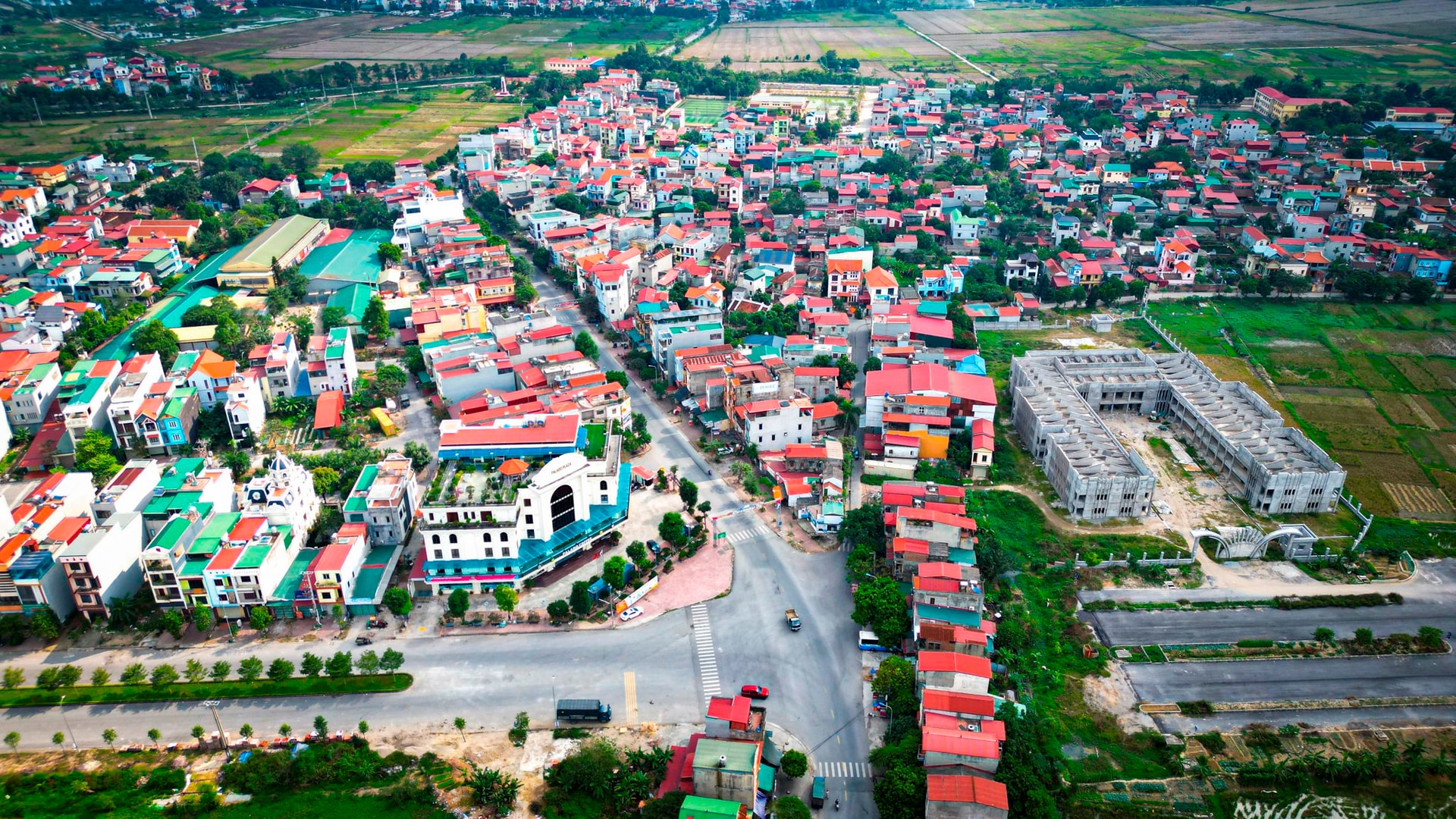 Một xã tại Bắc Ninh chuẩn bị thu hồi đất hơn 2.600 hộ dân để làm khu đô thị rộng 300 ha, trị giá lên đến 20.000 tỷ đồng - Ảnh 1