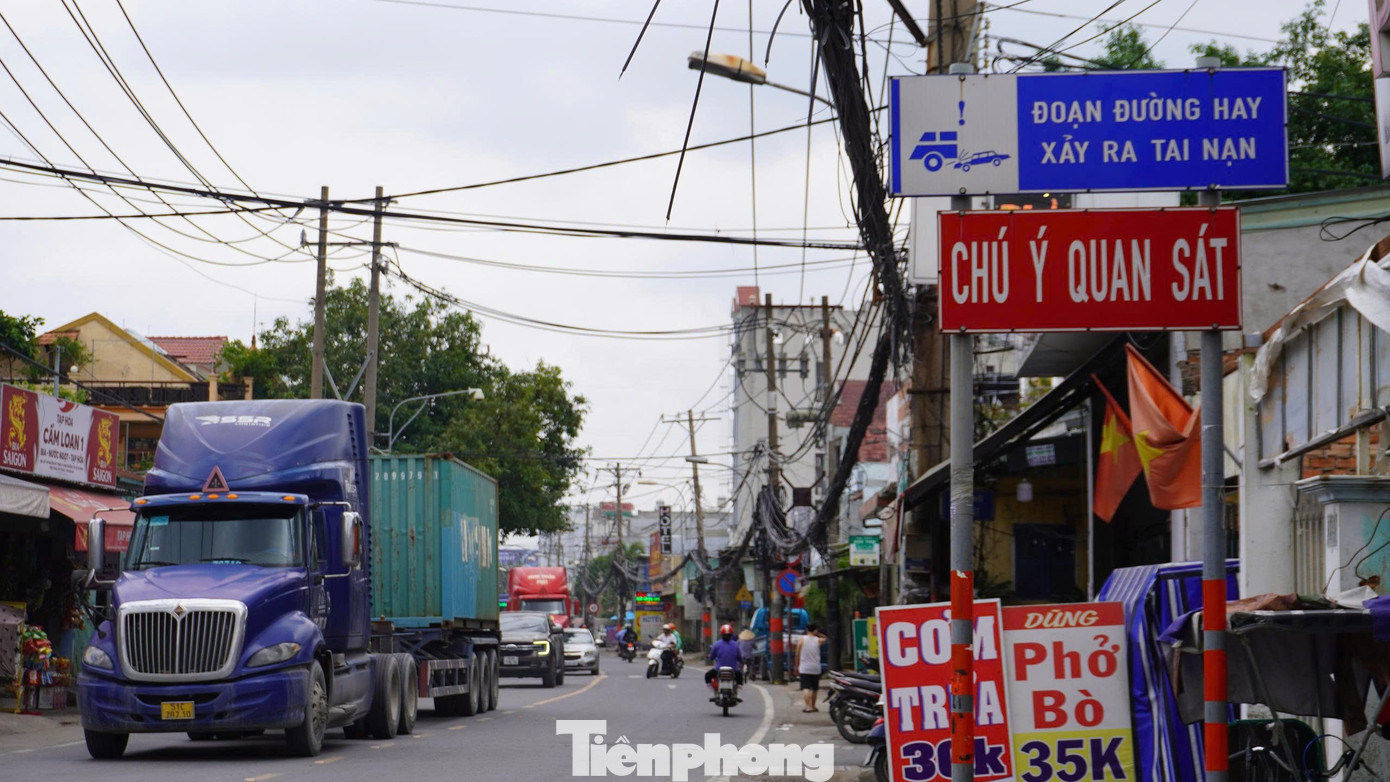 Cận cảnh đoạn đường 'tử thần' ở TPHCM sắp được mở rộng - Ảnh 2