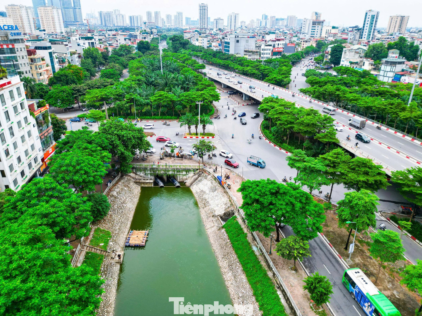 Hiện trạng sông Tô Lịch trước khi hóa công viên xanh - Ảnh 16