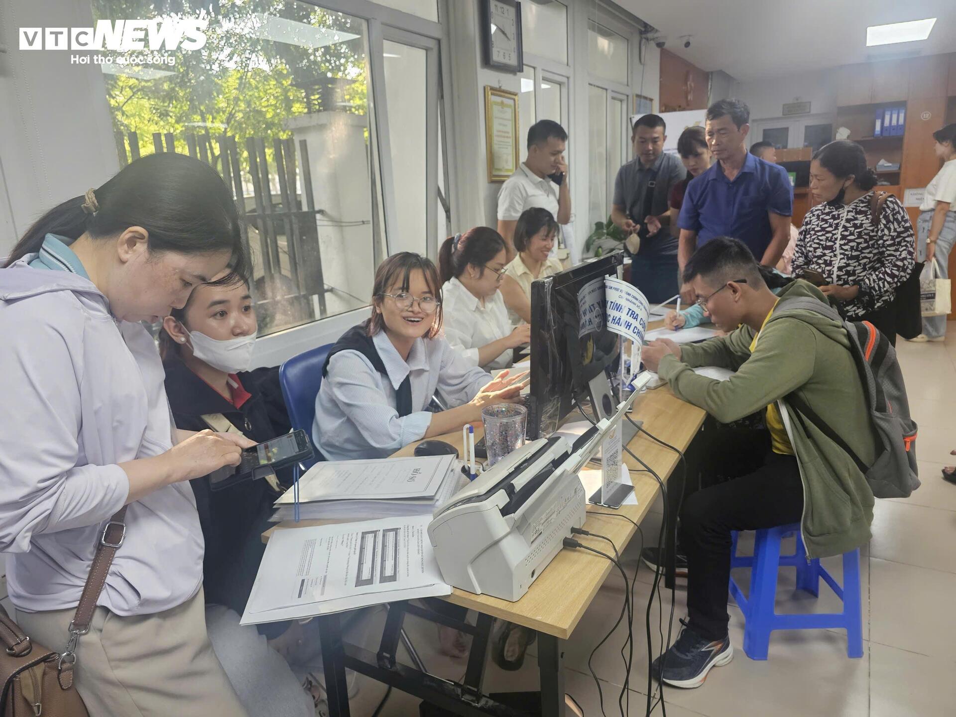 ‘Cò’ giăng lưới bủa vây, người mua nhà xã hội ‘dính’ bất cứ lúc nào - Ảnh 3