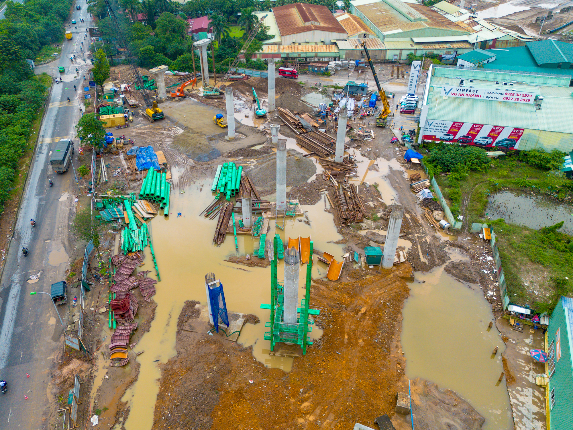 Thay bạn đi xem công trường xây nút giao 2.400 tỷ vượt qua đại lộ rộng nhất Việt Nam - Ảnh 4