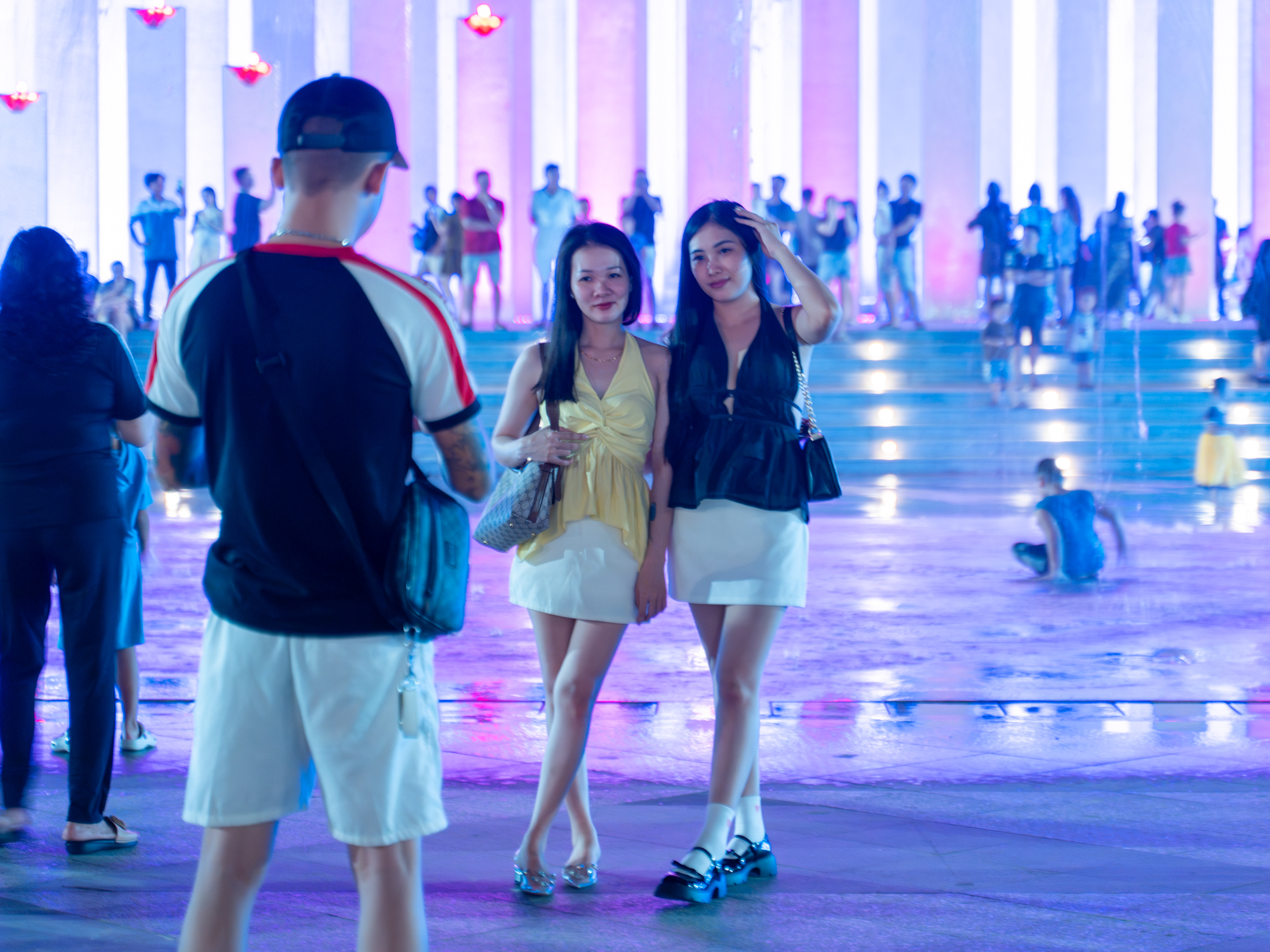 Cận cảnh tòa tháp có 143 trụ bê tông, trị giá 155 tỷ, là món quà của Sun Group: Thi công nhanh kỷ lục, vừa hoàn thành đã là điểm hot check in - Ảnh 7