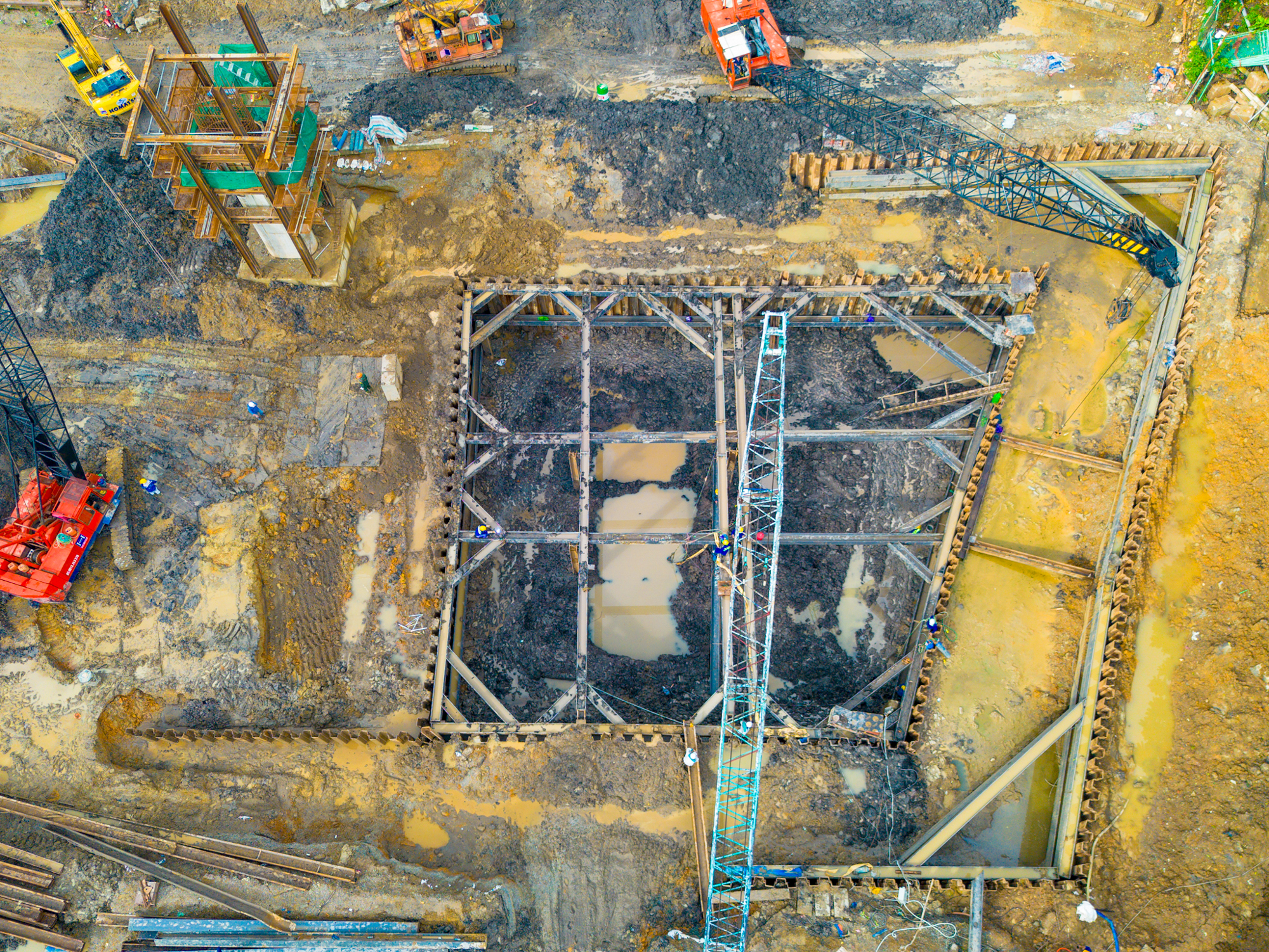 Thay bạn đi xem công trường xây nút giao 2.400 tỷ vượt qua đại lộ rộng nhất Việt Nam - Ảnh 7