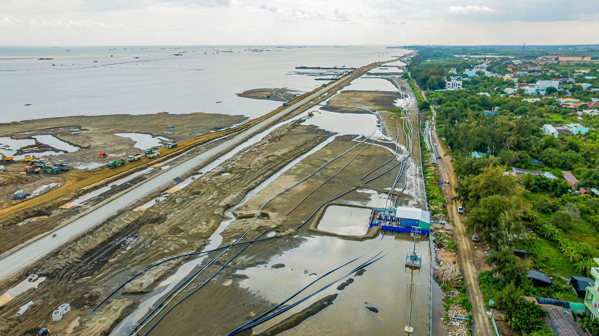 Toàn cảnh khu vực sẽ xây nhà hát có sức chứa lớn nhất Đông Nam Á, công viên dài 4 km, dự kiến đón 6 triệu lượt khách/năm - Ảnh 8
