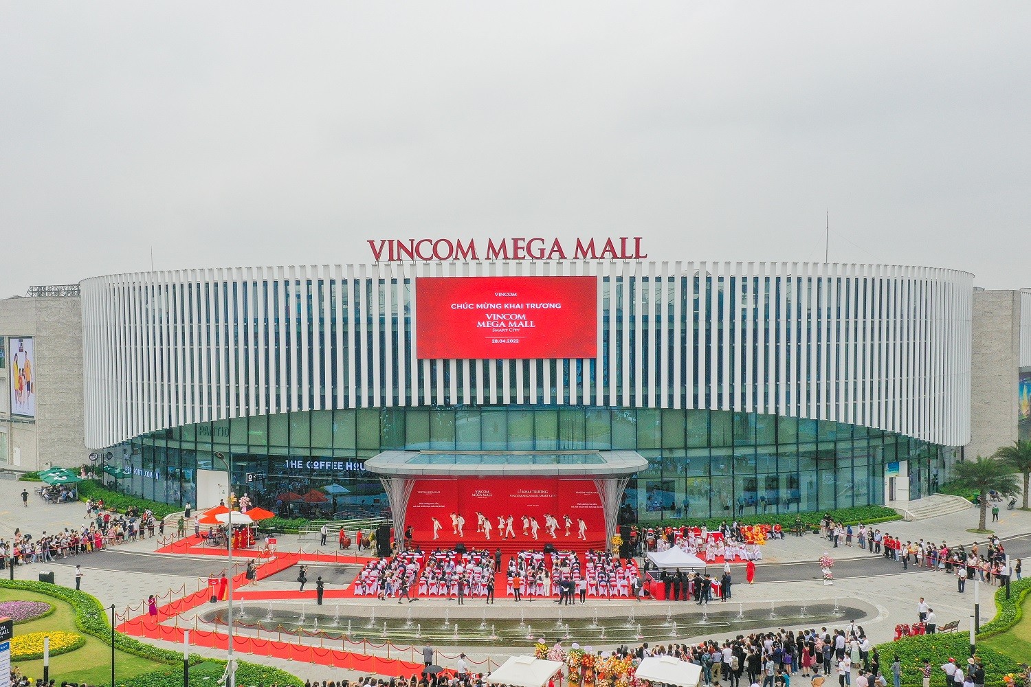 Mảng BĐS sẽ là “đầu kéo” lợi nhuận Vincom Retail trong năm 2026 nhờ 2 dự án shophouse lớn này - Ảnh 1