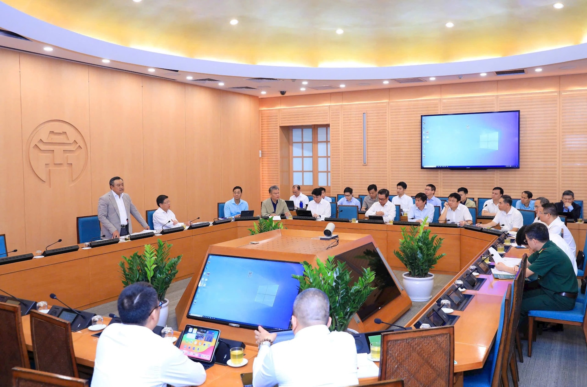 Hà Nội thống nhất cơ chế vận hành, tăng tốc các dự án đường sắt đô thị - Ảnh 1