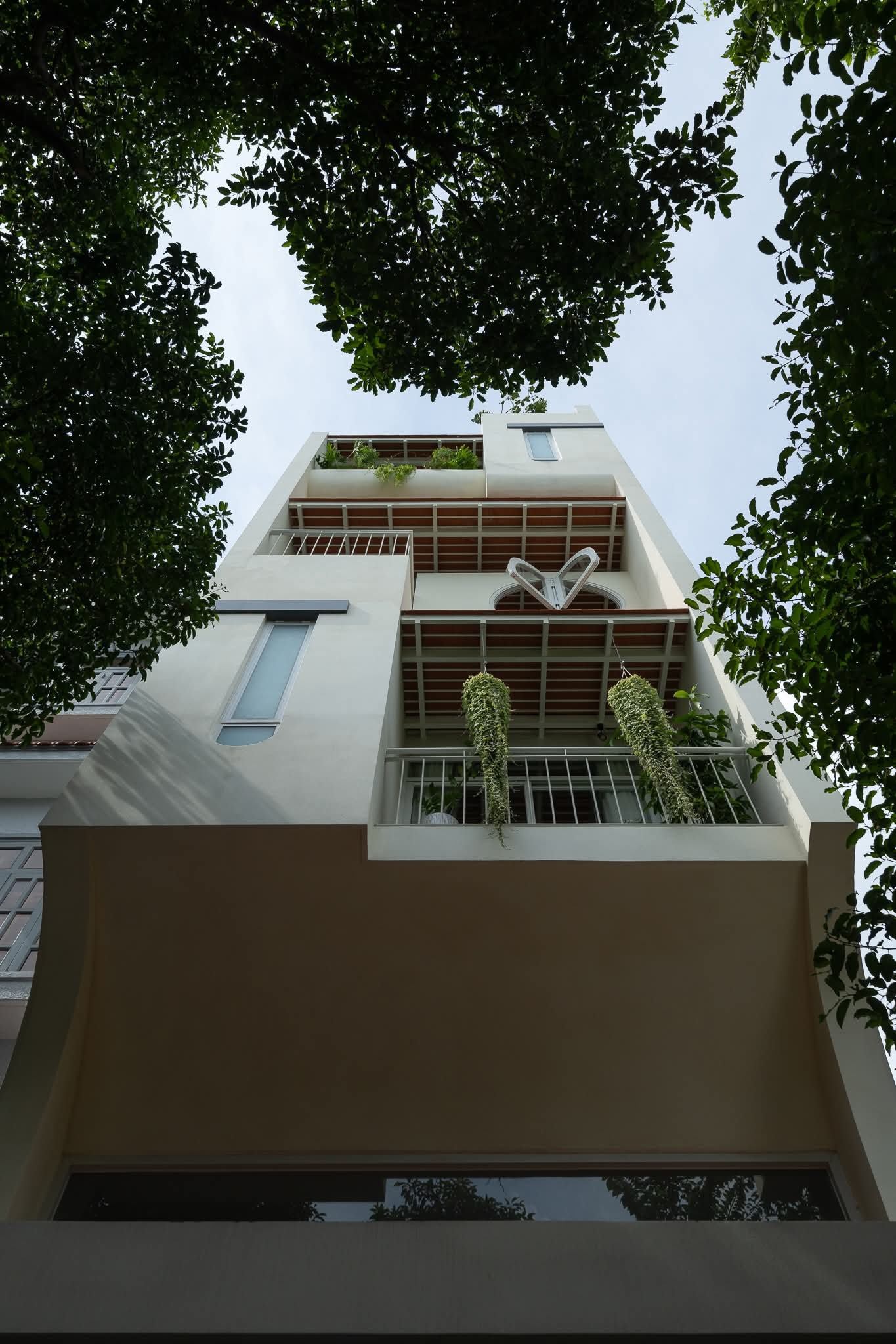 Ngôi nhà sum vầy ba thế hệ giữa ánh sáng và không gian mở - Ảnh 1