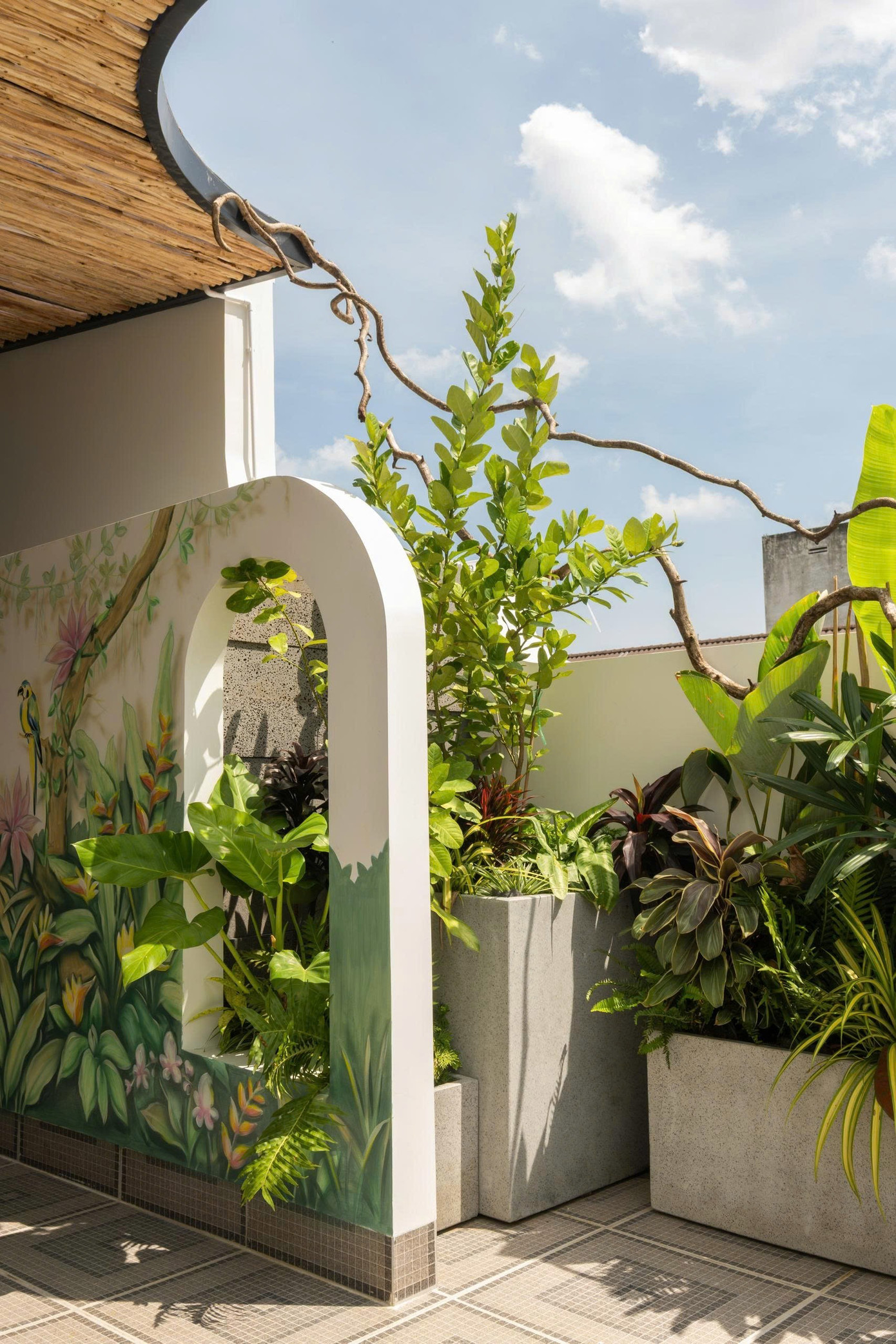 Nhà phố 2 tầng chuyển đổi chức năng với tông màu thanh lịch dễ chịu - Ảnh 22