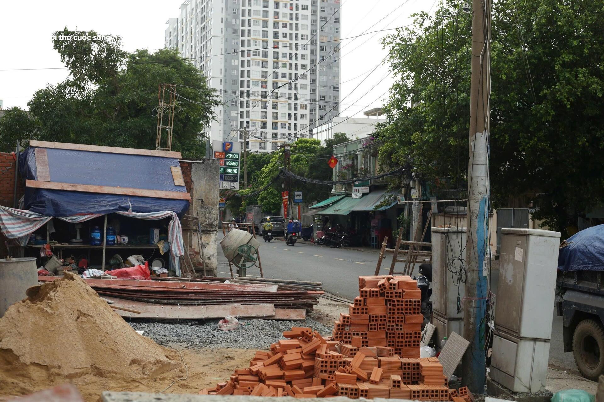 Người dân TP.HCM nhường đất, mở lối cho dự án giao thông khu Nam - Ảnh 7