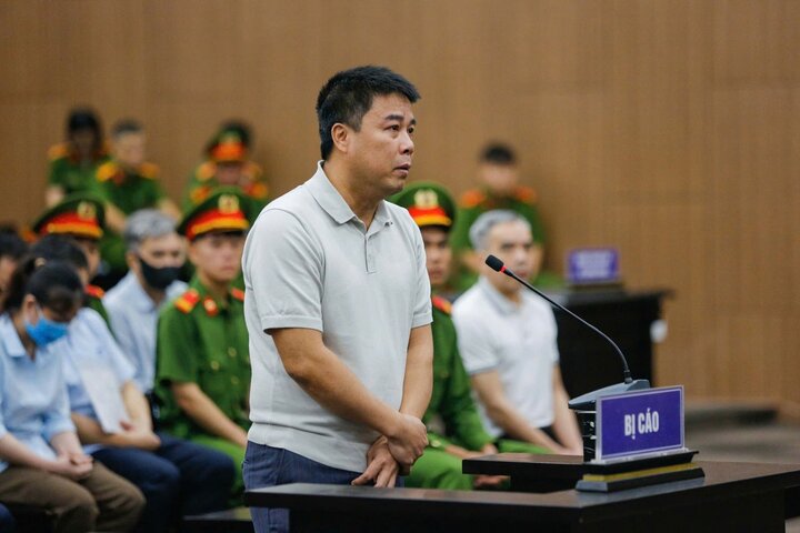 Vụ án sân bay Nha Trang: Tạm giữ hơn 1.400 giấy chứng nhận quyền sử dụng đất - Ảnh 1