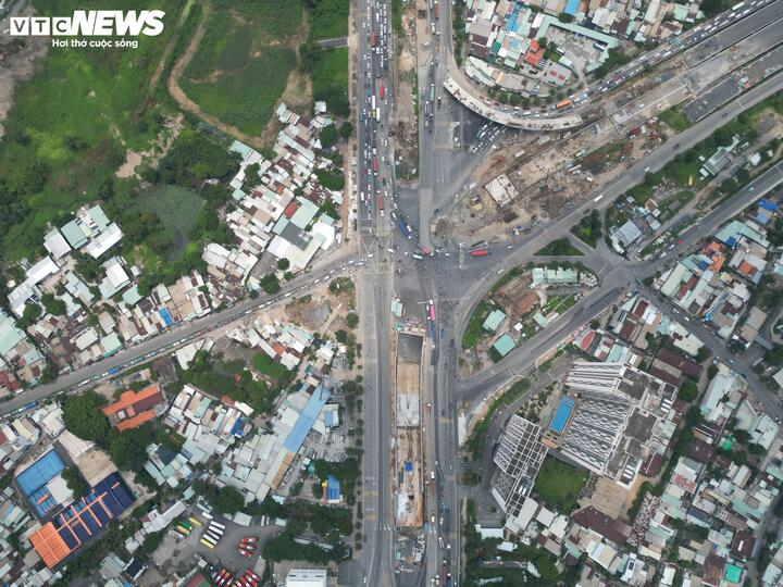 TP.HCM đẩy nhanh tiến độ loạt dự án giao thông cửa ngõ - Ảnh 2