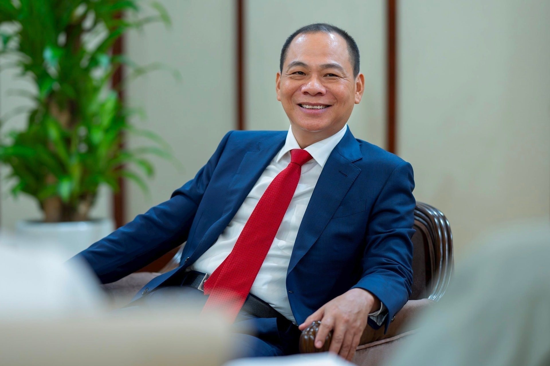 Bất ngờ với cách tỷ phú Phạm Nhật Vượng "bỏ túi" hơn 2 tỷ USD chỉ trong buổi sáng - Ảnh 1