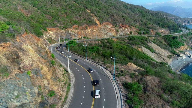 Giải mã Nha Trang: Địa thế ngoạn mục, văn hóa biển đặc sắc và những sức hút đặc biệt - Ảnh 1