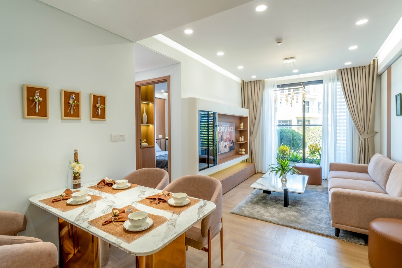 Sóng đầu tư đổ về đô thị khép kín: Bí mật đằng sau những phiên mở bán - Ảnh 2
