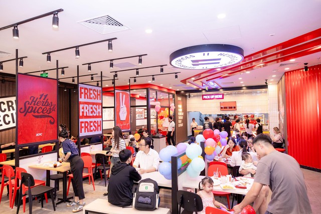 Khai trương Vincom Mega Mall Royal Island mới tại Hải Phòng - Ảnh 4