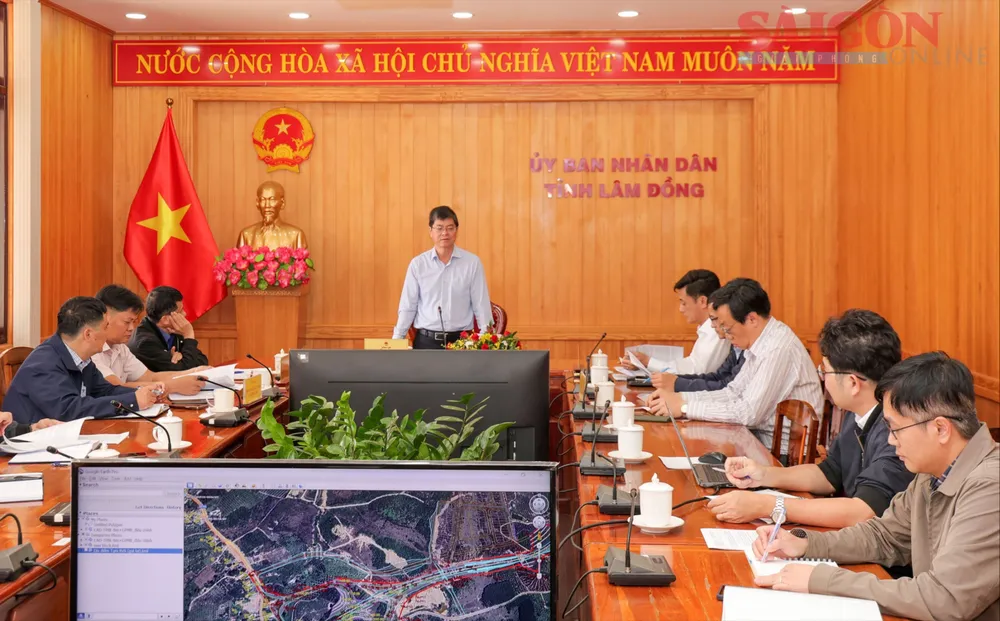 Dự kiến khởi công đường cao tốc Tân Phú - Bảo Lộc trong tháng 12-2025 - Ảnh 1