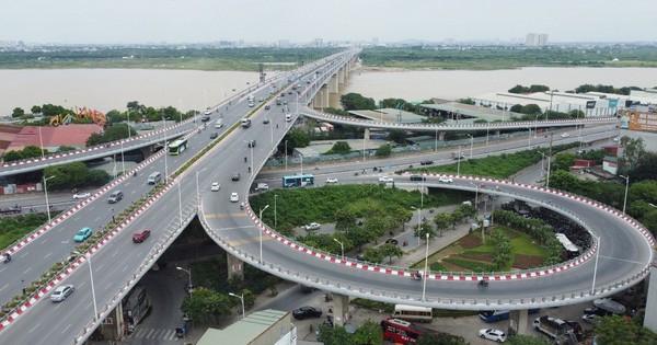 Cơ chế 'một gỡ, hai giao' giúp hạ tầng giao thông Hà Nội tăng tốc