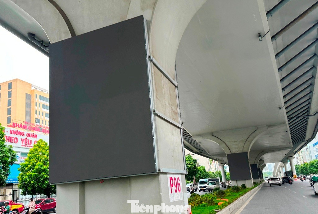 Gầm cầu cạn Vành đai 2 Hà Nội sẽ treo 250 biển quảng cáo LED trong vòng 10 năm - Ảnh 1