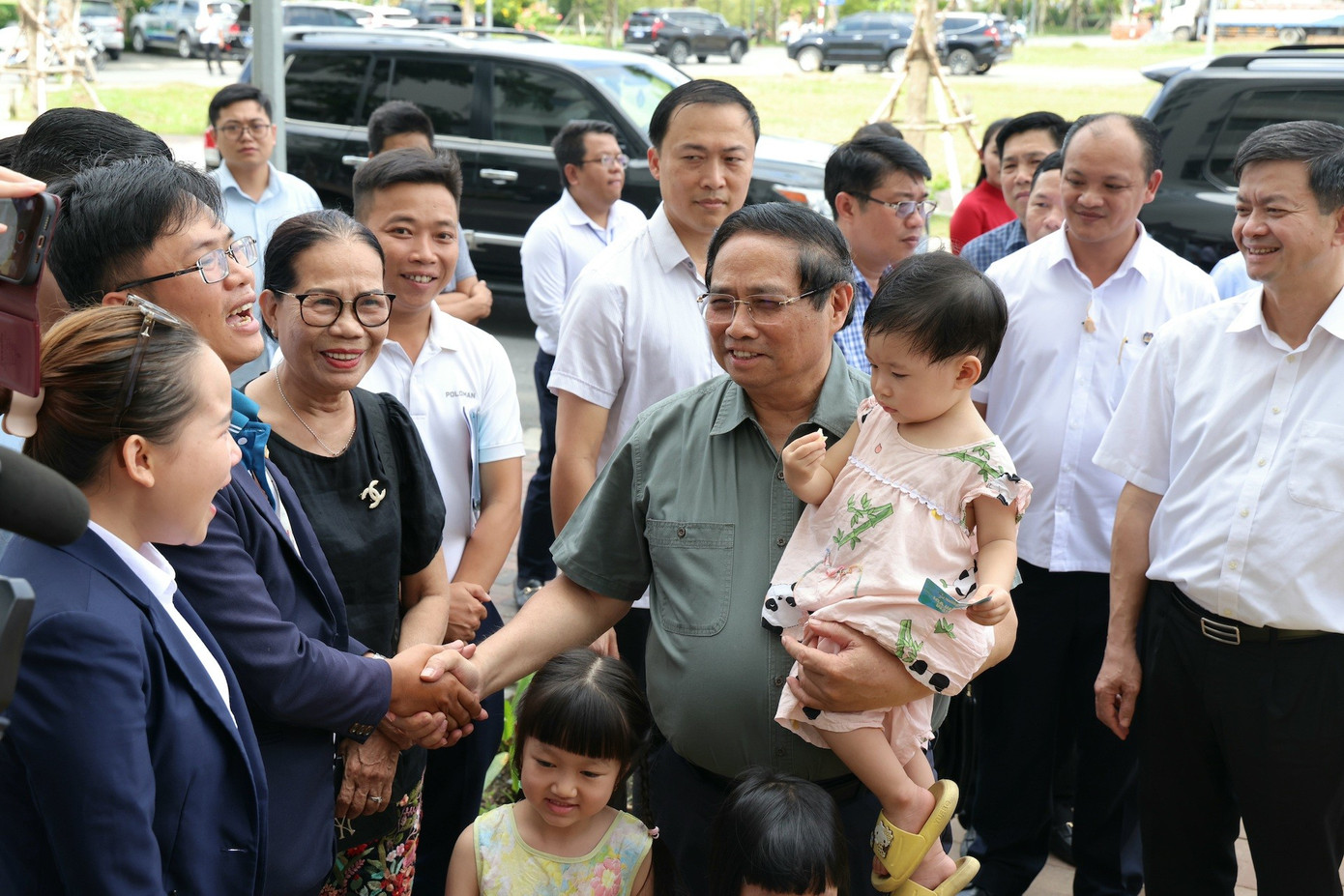 Thủ tướng kiểm tra bệnh viện chậm tiến độ, nhà ở xã hội ở Cần Thơ - Ảnh 3