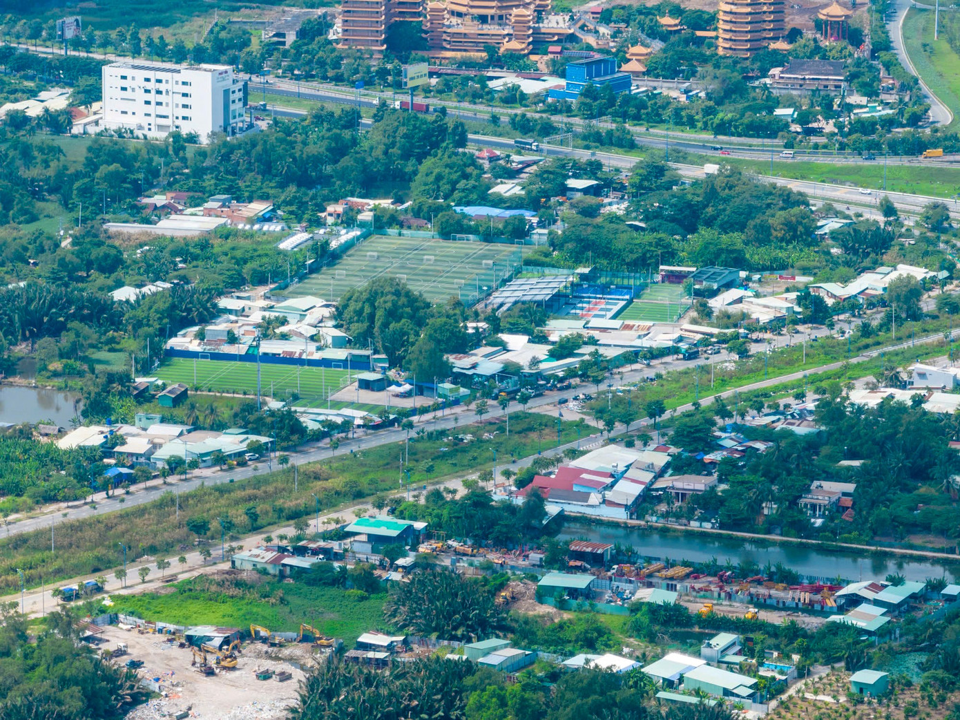 Toàn cảnh khu đất sắp xây sân vận động 50.000 chỗ sau hơn 30 năm 'bất động' - Ảnh 2