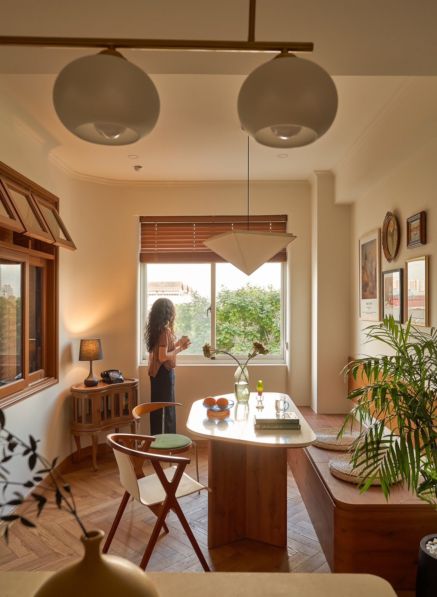 Căn hộ 130m2 được lấy cảm hứng từ những nếp gấp của gỗ - Ảnh 4