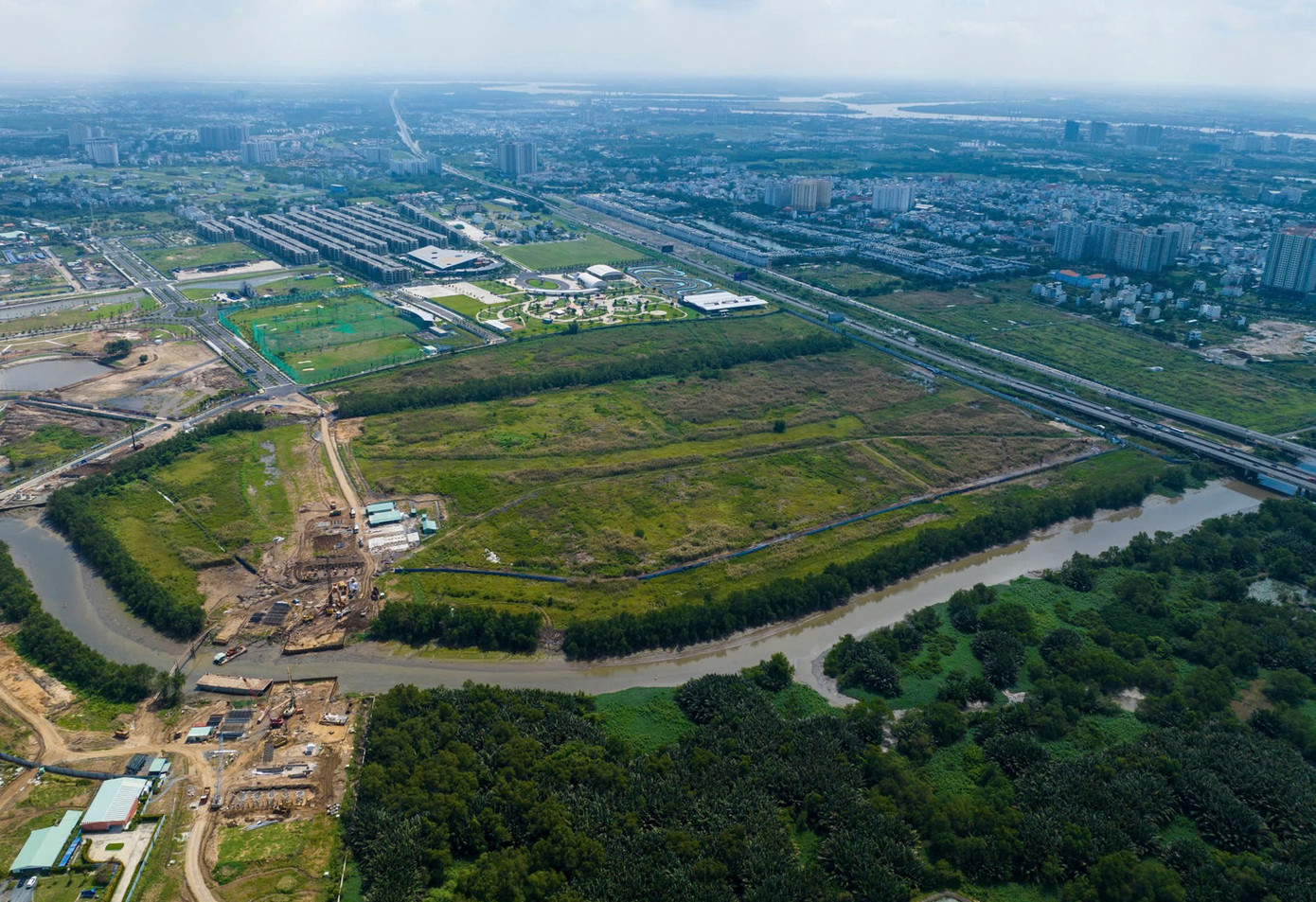 Toàn cảnh khu đất sắp xây sân vận động 50.000 chỗ sau hơn 30 năm 'bất động' - Ảnh 5