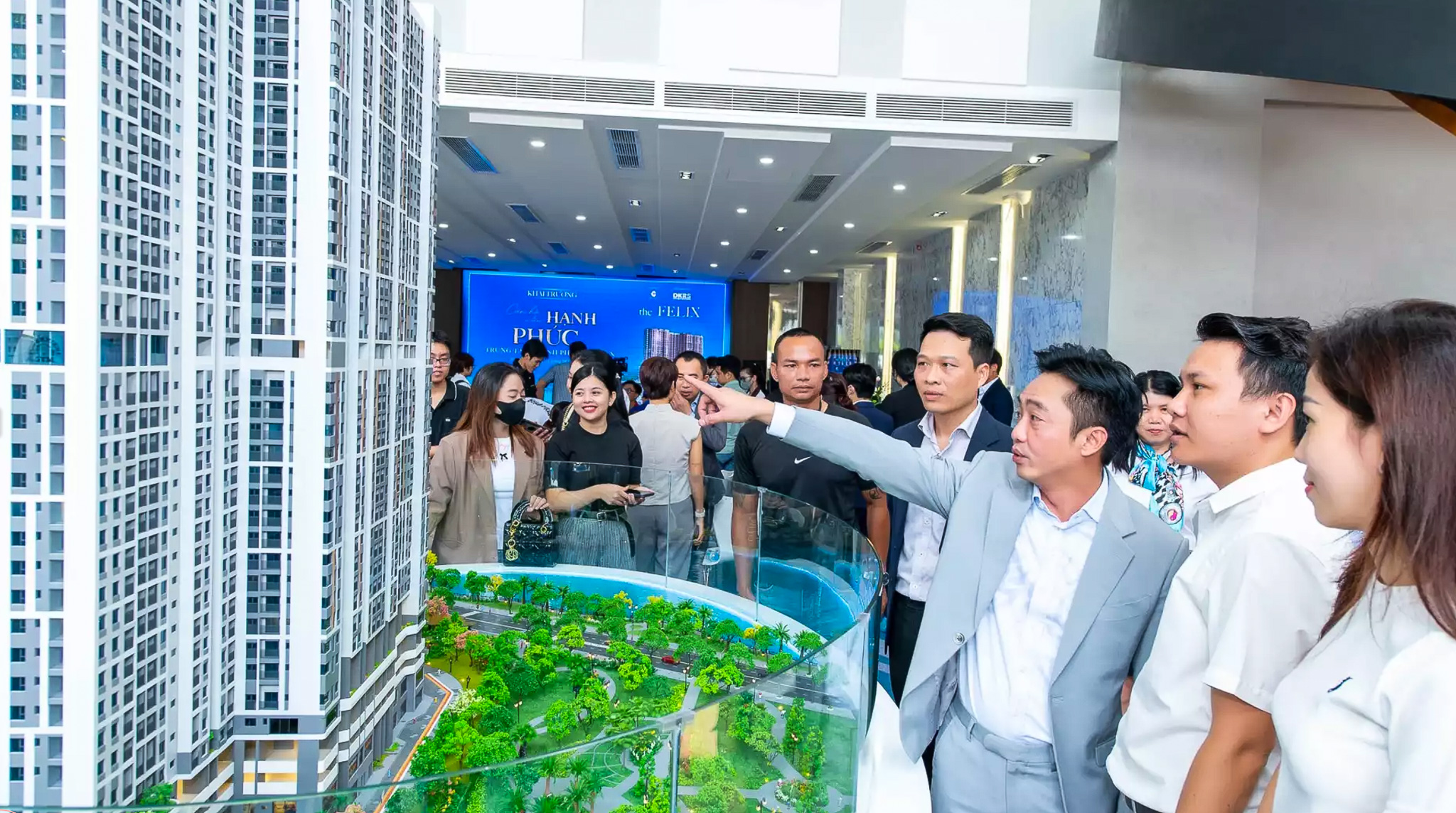 Khu vực bất động sản cực sôi động sau sáp nhập: Giá bằng một nửa, nguồn cung vượt xa TP.HCM cũ - Ảnh 10