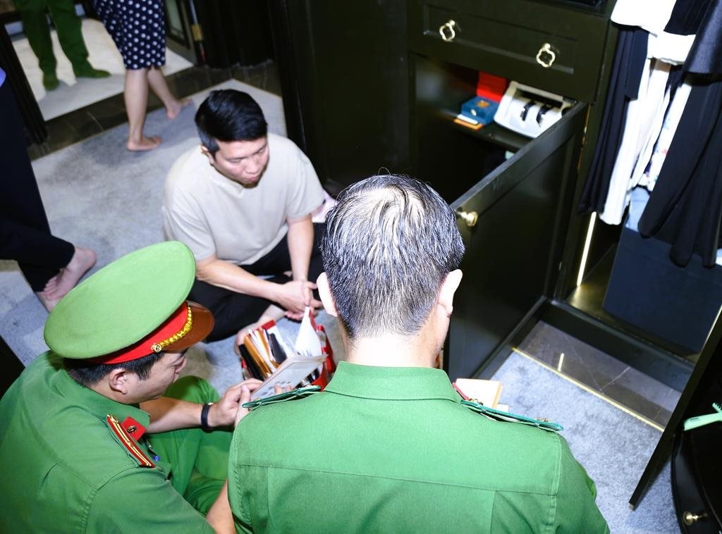 Trước khi bị bắt, chồng Đoàn Di Băng làm nghề gì mà khoe xây biệt thự 400 tỷ? - Ảnh 3