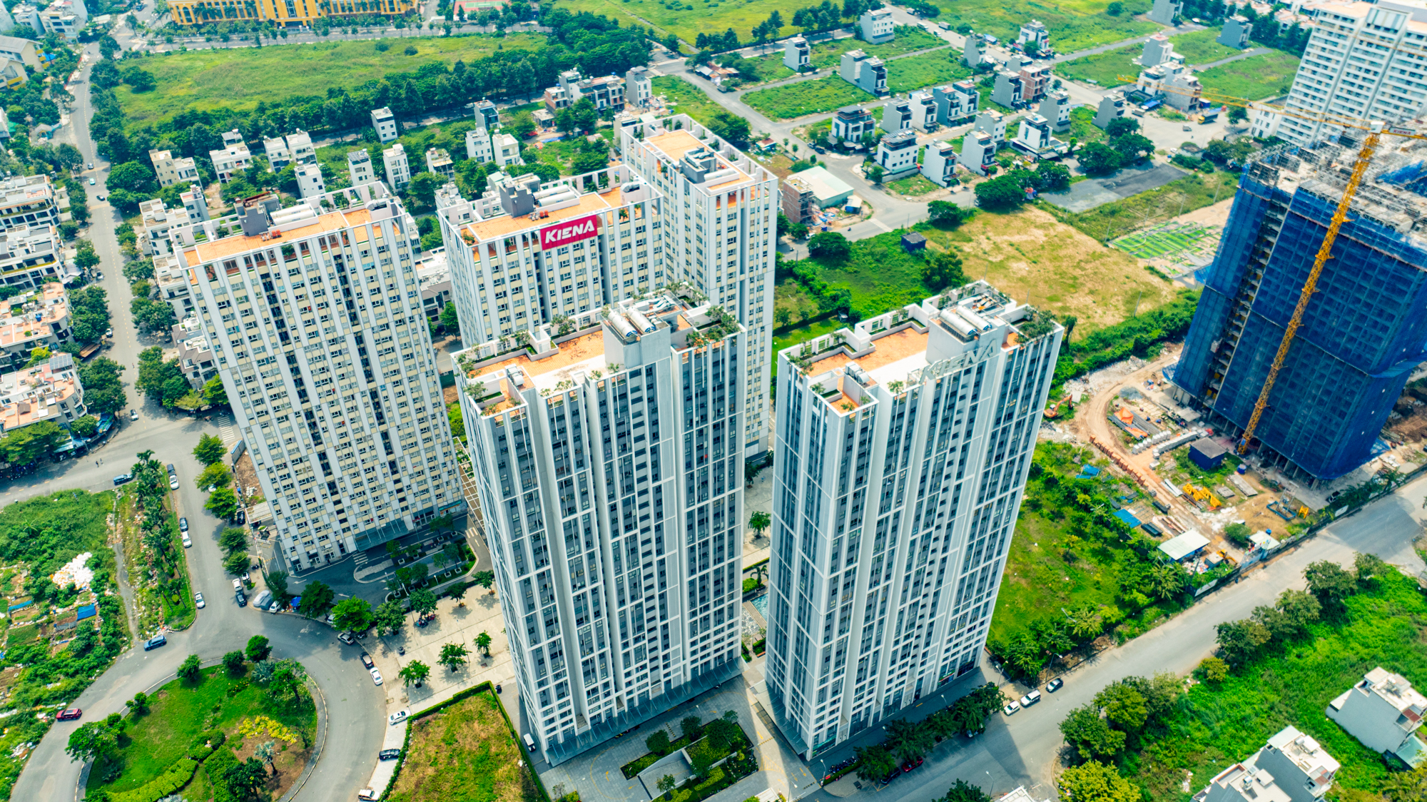 TP.HCM: Đoạn đường dài 8 km nhưng có hơn 10.000 căn hộ chung cư, nối cảng lớn nhất với sân bay rộng nhất Việt Nam - Ảnh 9