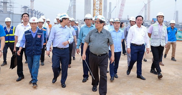 Một công ty sẽ tuyển 1.400 kỹ sư vận hành, bảo trì... để phục vụ tại dự án 16 tỷ USD lập kỷ lục 3 năm 8 lần đón Thủ tướng thị sát