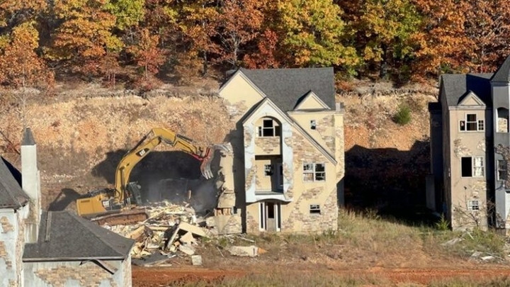 Có gì trong khu nghỉ dưỡng 1,6 tỷ USD bị bỏ hoang hơn thập kỷ? - Ảnh 6